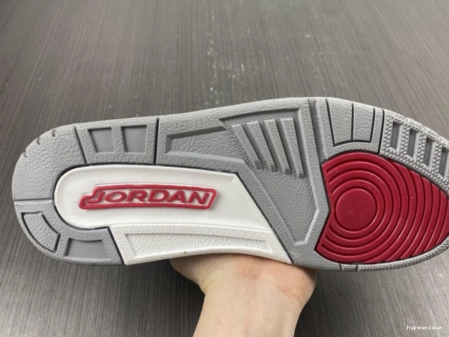 HYPE Cardinal Red CT8532-126 Jordan 3 Retro 0812